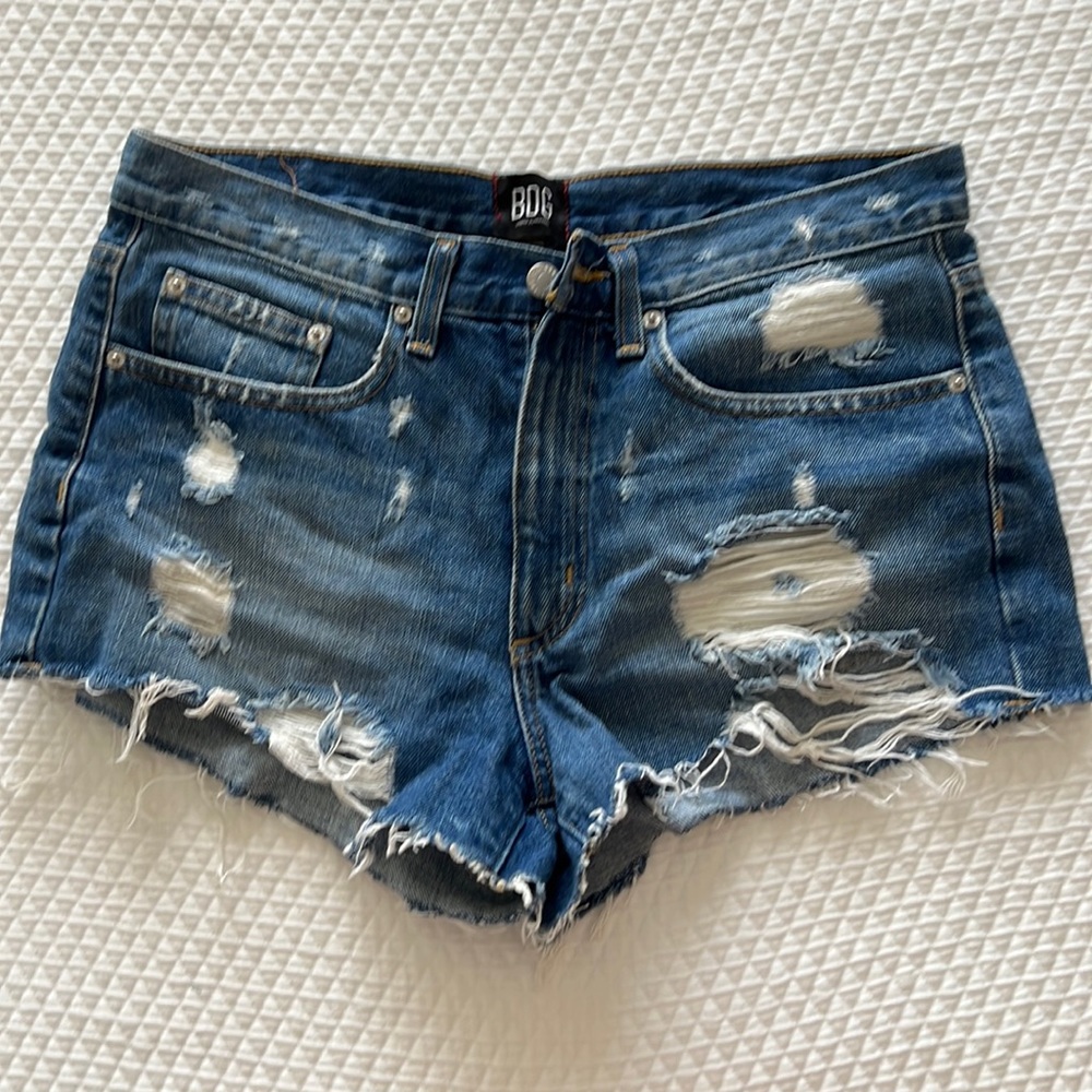 BDG Jean shorts size 28 essential mid ride